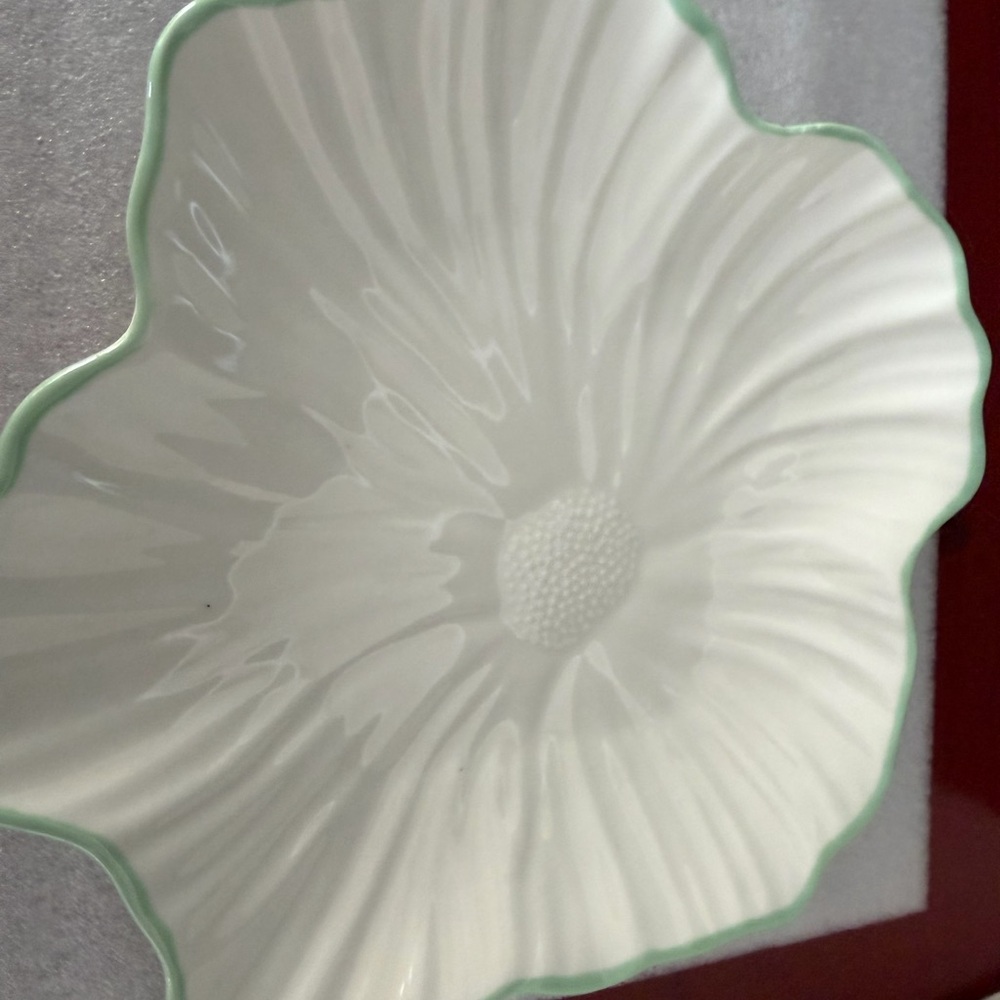 Lilly Pulitzer White Floral Ceramic Nesting Bowl and Dish with Pink & Mint Rims - Picture 9 of 12